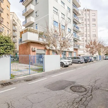 Rimini Marina Centro Station Apartment Exterior photo